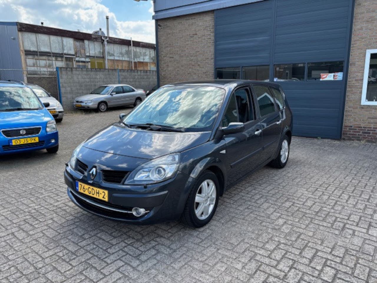 Renault Grand Scénic - 2.0-16V Tech Line 2.0-16V Tech Line - AutoWereld.nl