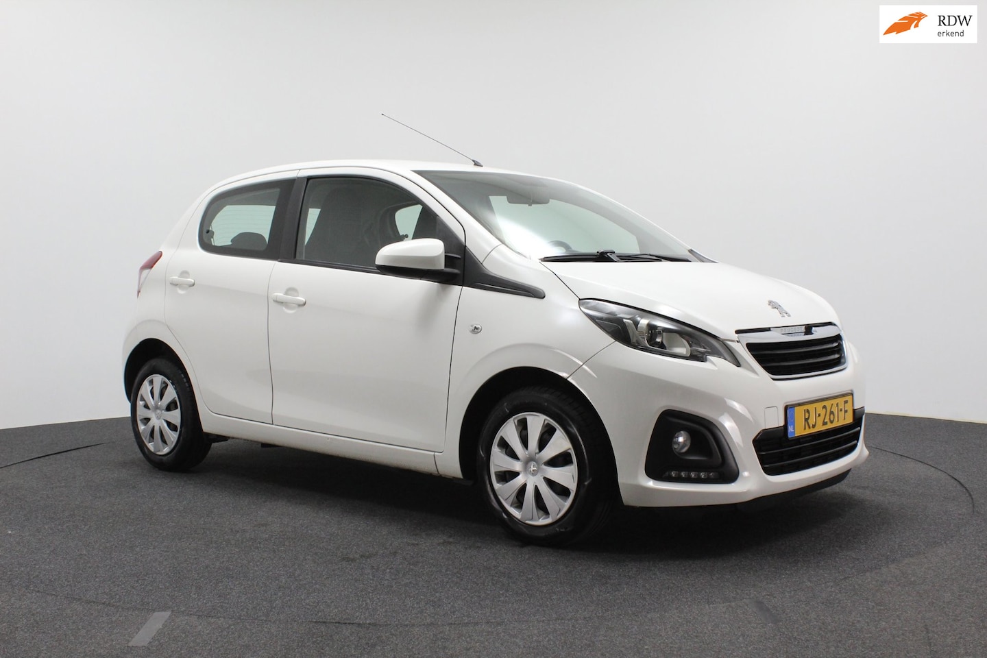 Peugeot 108 - 1.0 e-VTi Active | Airco | LED verlichting | Stuurbediening | Nieuwe APK - AutoWereld.nl