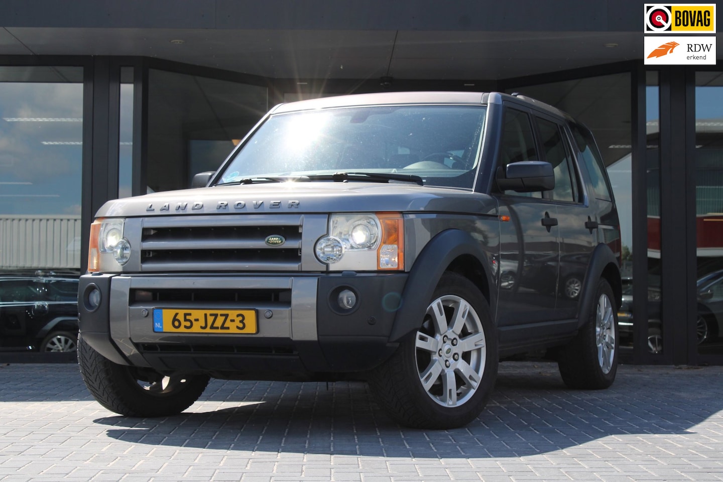 Land Rover Discovery - 2.7 TdV6 S Nieuwe Motor, Versnellingsbak gereviseerd. Zeer luxe uitgerust - AutoWereld.nl