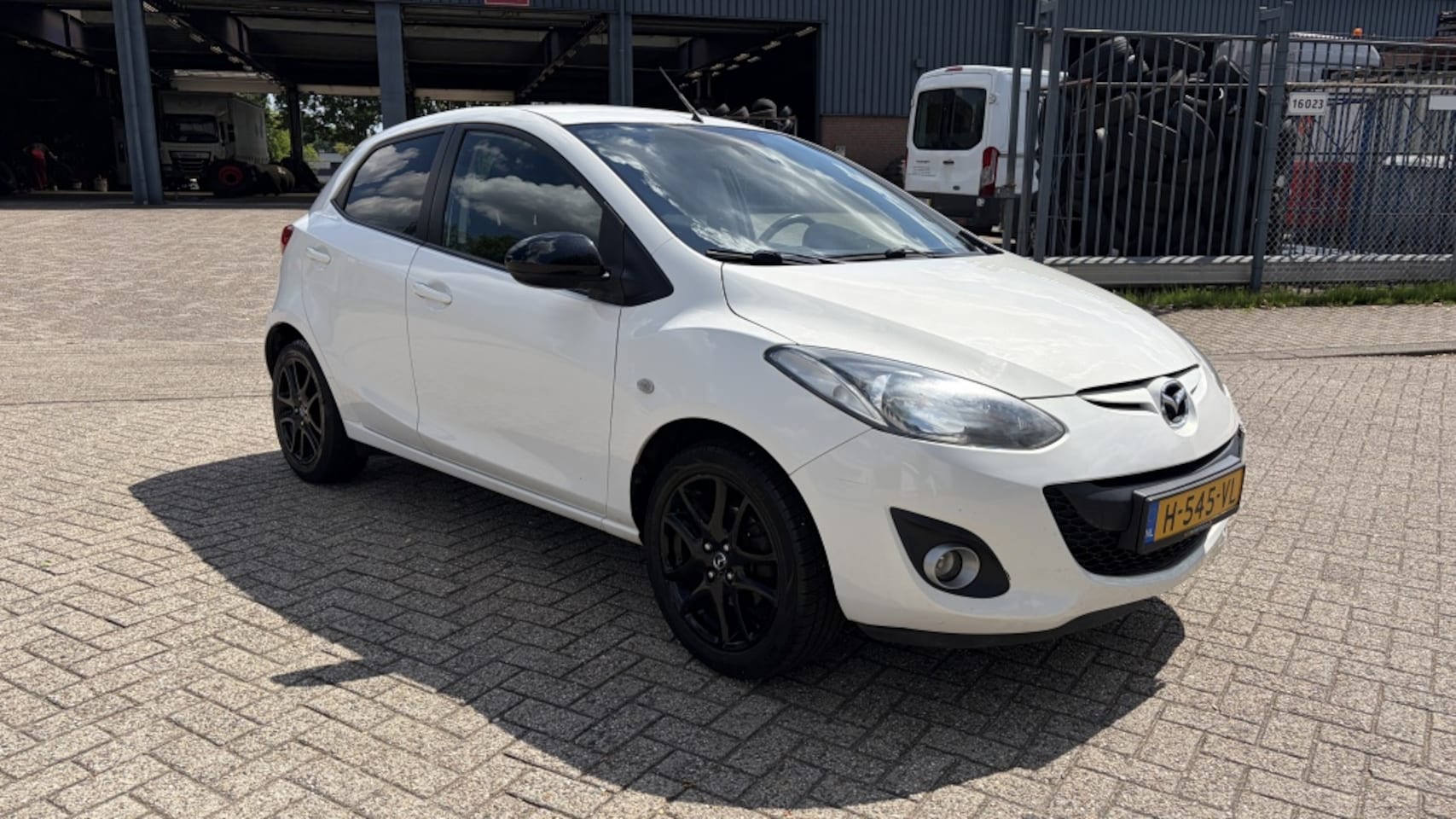 Mazda 2 - 1.3 TS Plus 1.3 TS Plus - AutoWereld.nl