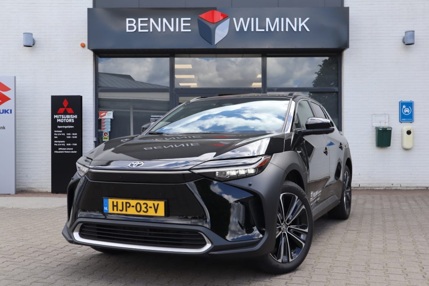 Toyota bZ4X - Premium 71 kWh 20 inch/Stoelventilatie - AutoWereld.nl