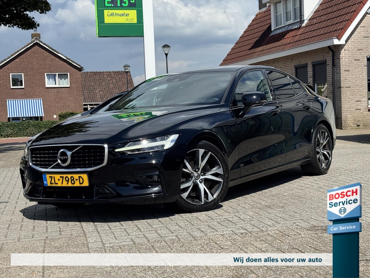 Volvo S60 - 2.0 T5 R Design / Camera / Trkehaak / Memory / H&K / Leder / Virtual Cockpit / Led / Navi - AutoWereld.nl