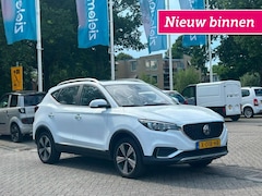 MG ZS - Luxury 45 kWh - Panorama, Carplay, Camera, Leer, Stoelverw. SOH 94, 37%