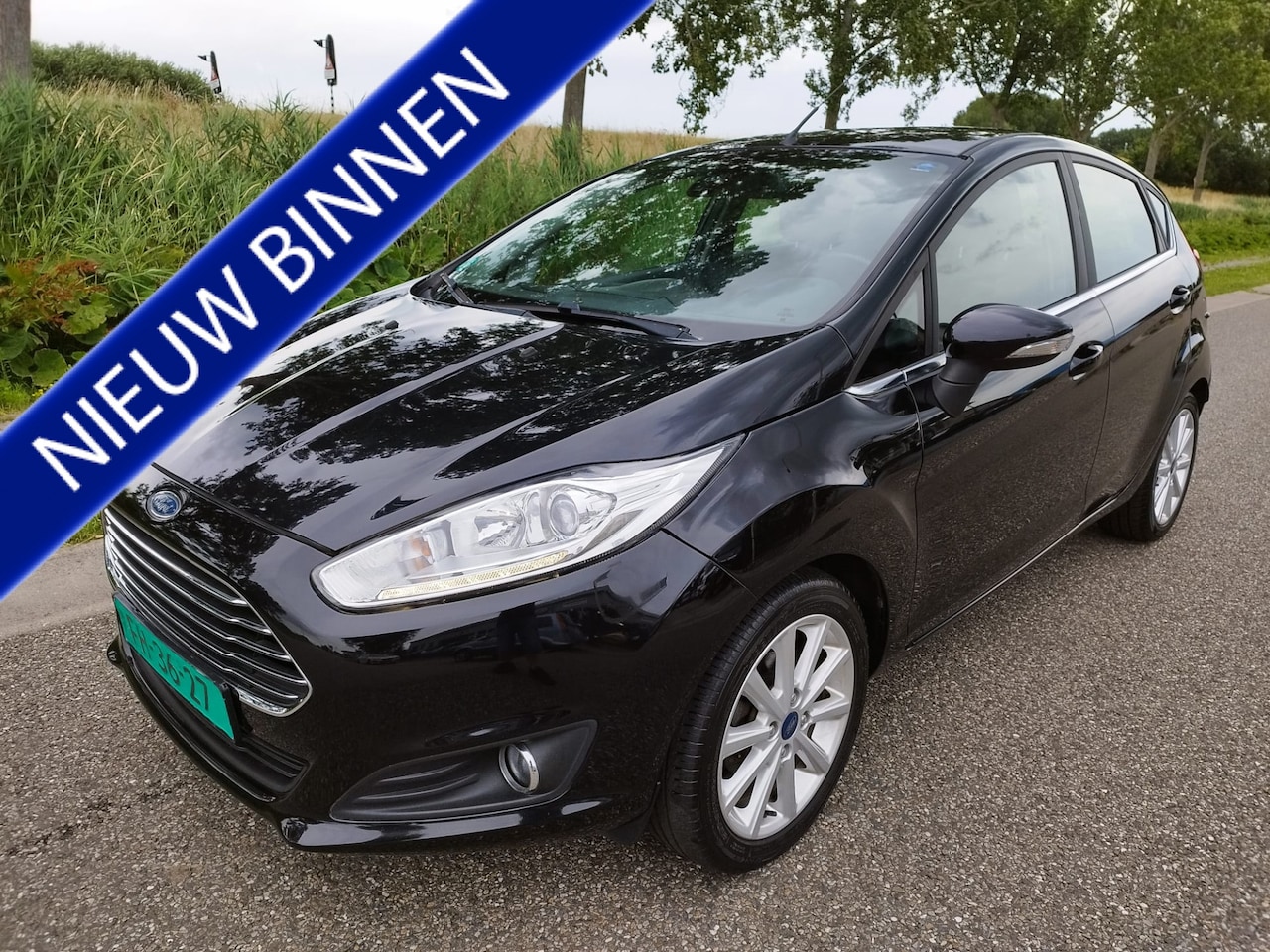 Ford Fiesta - 1.0 EcoBoost Titanium ** 125.940 Km ** NW DISTRIBUTIE ** Cruise ** 5 DRS ** 16 inch velgen - AutoWereld.nl