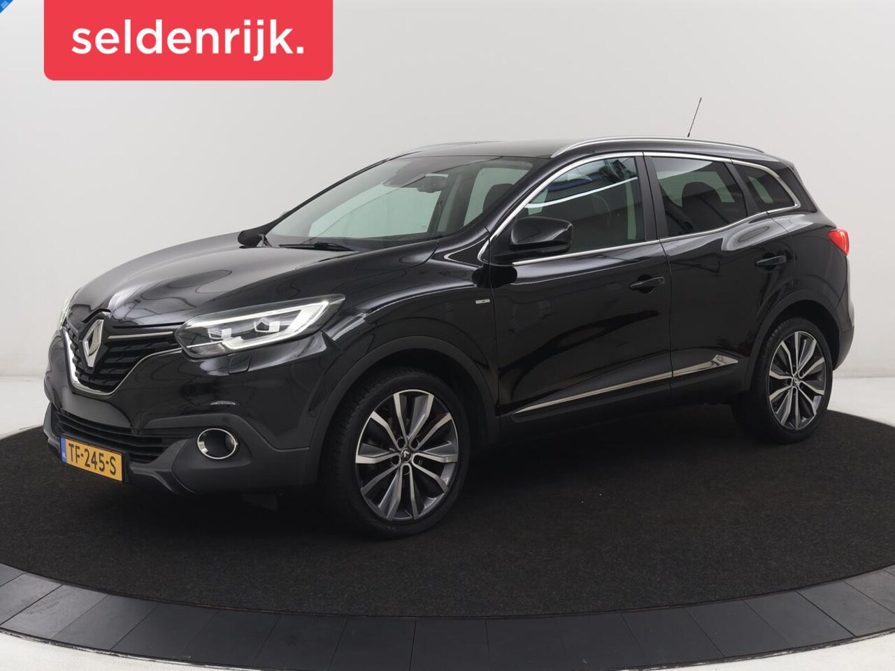 Renault Kadjar - 1.2 TCe Bose Panoramadak | Bluetooth | Cruise control | Climate control | Stoelverwarming - AutoWereld.nl