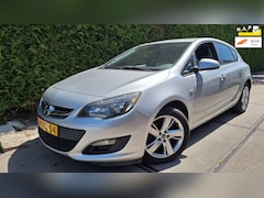 Opel Astra - 1.4 Turbo Edition