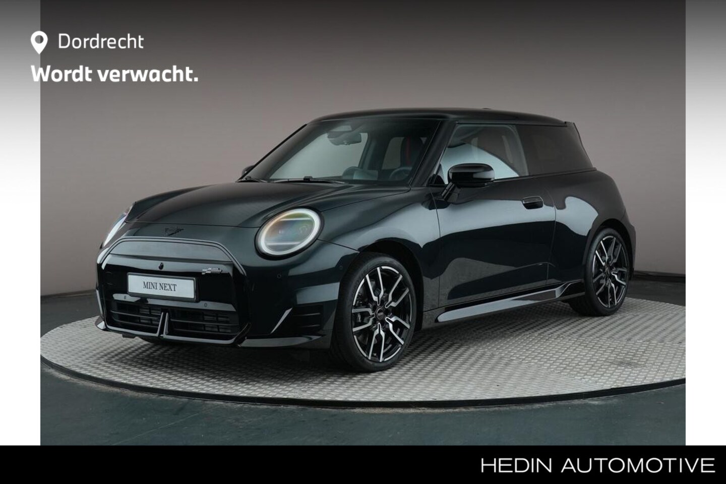 MINI Electric - Cooper SE John Cooper Works 54.2 kWh | Pakket L | Harman Kardon | 360 graden camera | Stoe - AutoWereld.nl