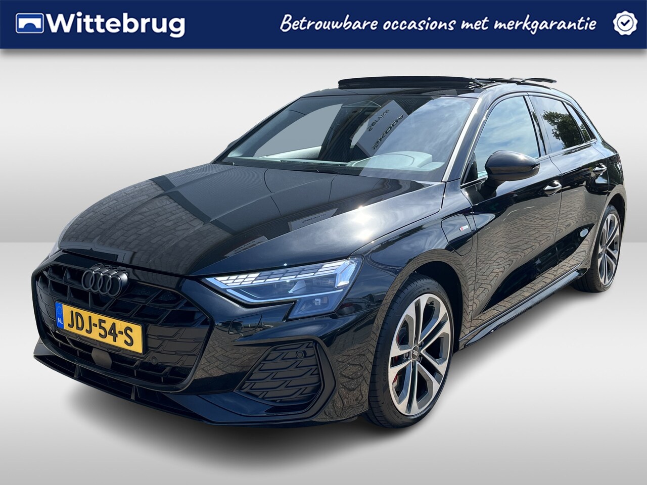 Audi A3 Sportback - 45 TFSI e S-Line Competition / AUTOMAAT/ GARANTIE TM 09-2029/ 272 PK/ PANO/ SONOS/ 2X S-LI - AutoWereld.nl