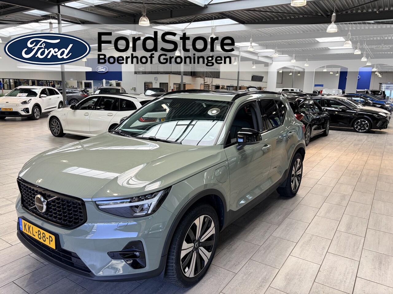 Volvo XC40 - 1.5 T5 Ultra Dark | Stuur Verwarming | Stoel Verwarming | Panorama Dak | Draadloos oplader - AutoWereld.nl