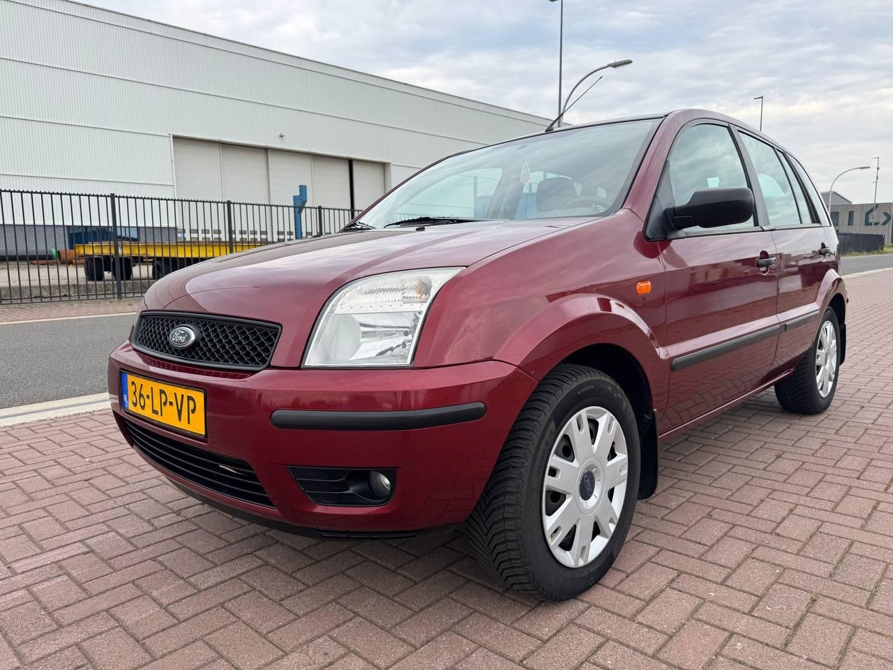 Ford Fusion - 1.4-16V Trend /Automaat/St.bkr/NAP/Nieuwe APK - AutoWereld.nl