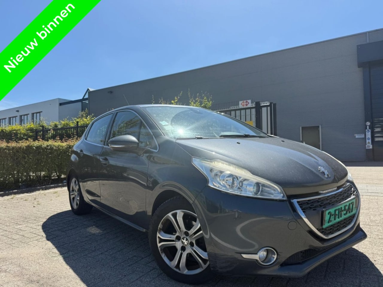 Peugeot 208 - 1.6 e-HDi Allure Panorama/Clima 6Bak - AutoWereld.nl
