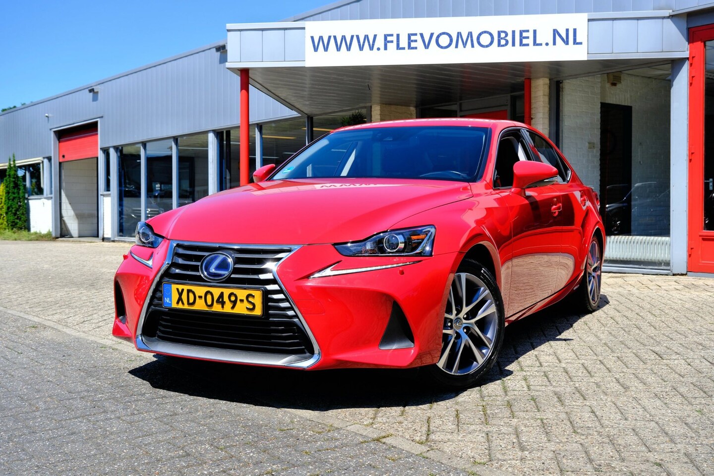 Lexus IS - 300h Hybrid Business Line Aut. Xenon|Half Leder|Navi|LMV - AutoWereld.nl
