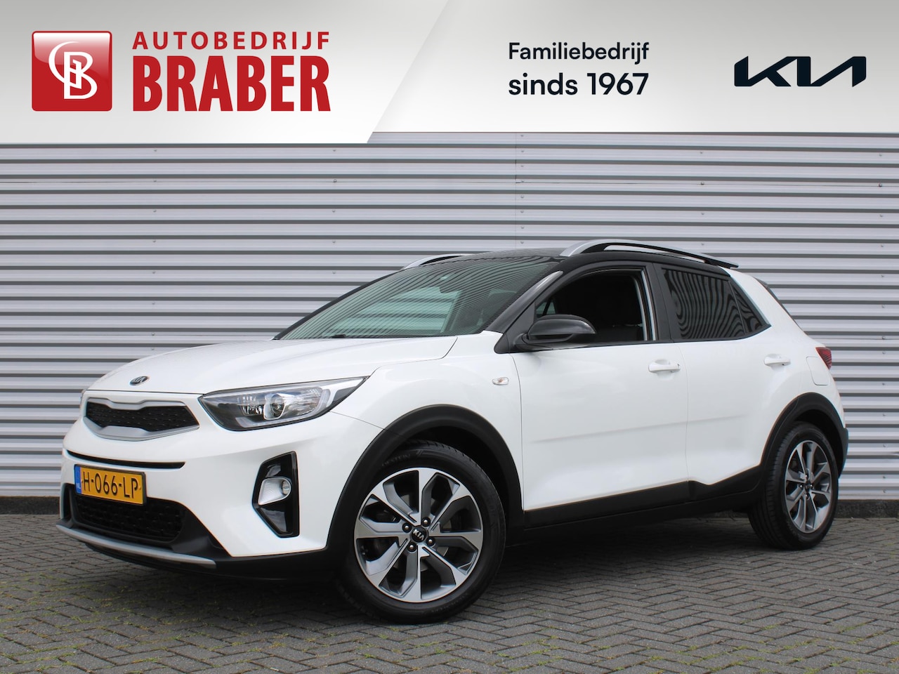 Kia Stonic - 1.0 T-GDi DynamicLine | Airco | Navi | Cruise | 17" LM | PDC | Camera | - AutoWereld.nl