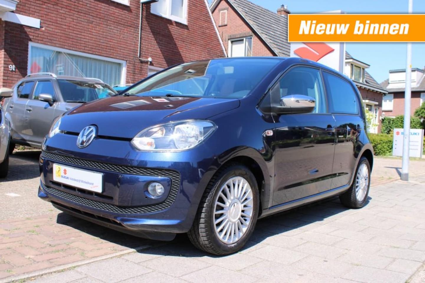 Volkswagen Up! - 1.0 HIGH UP! BLUEM. - AutoWereld.nl