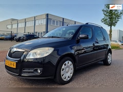 Skoda Roomster - 1.4-16V Style AIRCO CRUISE TREKHAAK 2 X SLEUTELS