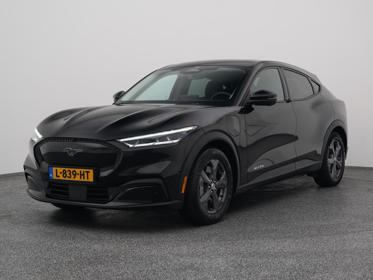 Ford Mustang Mach-E - RWD 75 kWh | 360° | ADAPTIVE | B&O | STOEL- EN STUURVERW. - AutoWereld.nl