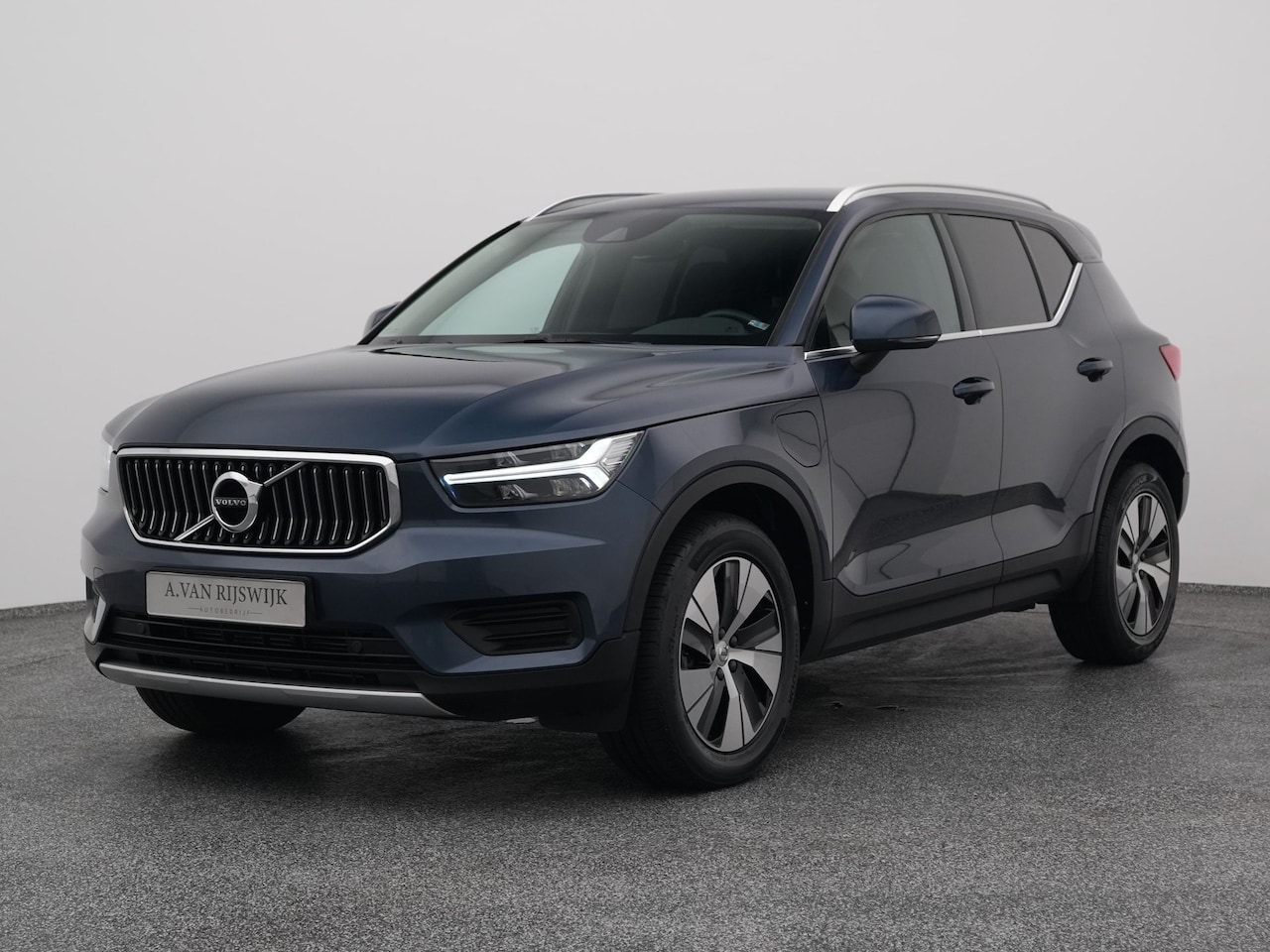 Volvo XC40 - 1.5 T5 Recharge Inscription Expression | CAMERA | KEYLESS - AutoWereld.nl