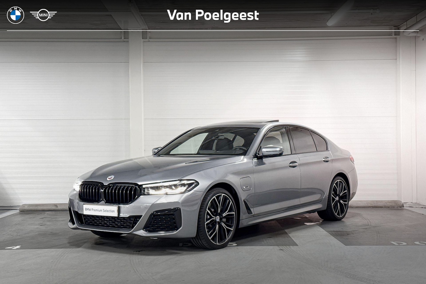 BMW 5-serie - Sedan 530e Business Edition Plus | M-Sport | Schuif-/kanteldak | Head-Up Display | Harman/ - AutoWereld.nl