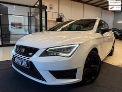 SEAT Leon ST - 2.0 TSI Cupra 290 Automaat Bluetooth Parkeersensoren Navigatie Cruise Control