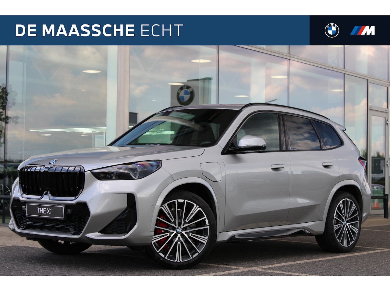 BMW X1 - xDrive25e M Sport Automaat / Panoramadak / Trekhaak / Sportstoelen / Parking Assistant Plu - AutoWereld.nl
