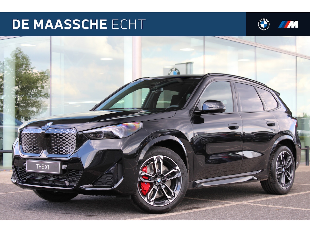 BMW iX1 - eDrive20 M Sport / Panoramadak / Trekhaak / Sportstoelen / Achteruitrijcamera / M Adaptief - AutoWereld.nl