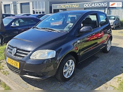 Volkswagen Fox - 1.2 Trendline Black Edition APK juni 2027 LM-Velgen Bluetooth Zuinig NAP