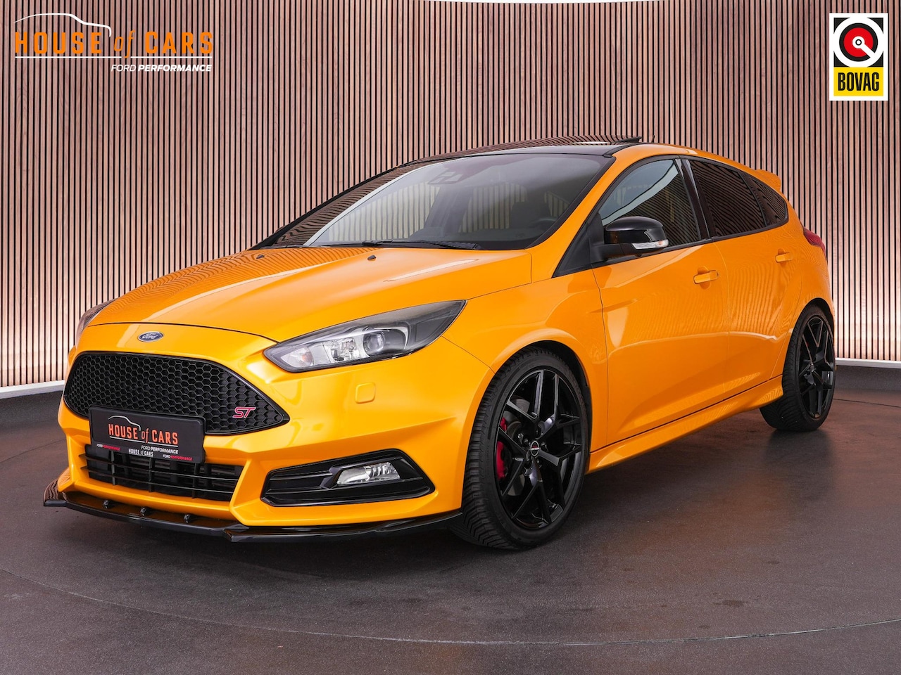 Ford Focus - ST-3 2.0 250pk PERFORMANCE PACK |schuif/kantel|Maxton|19" Borbet|Sony|blind spot|Bi-xenon| - AutoWereld.nl