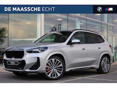 BMW X1 - xDrive30e M Sport Automaat / Panoramadak / Trekhaak / Sportstoelen / M Adaptief onderstel