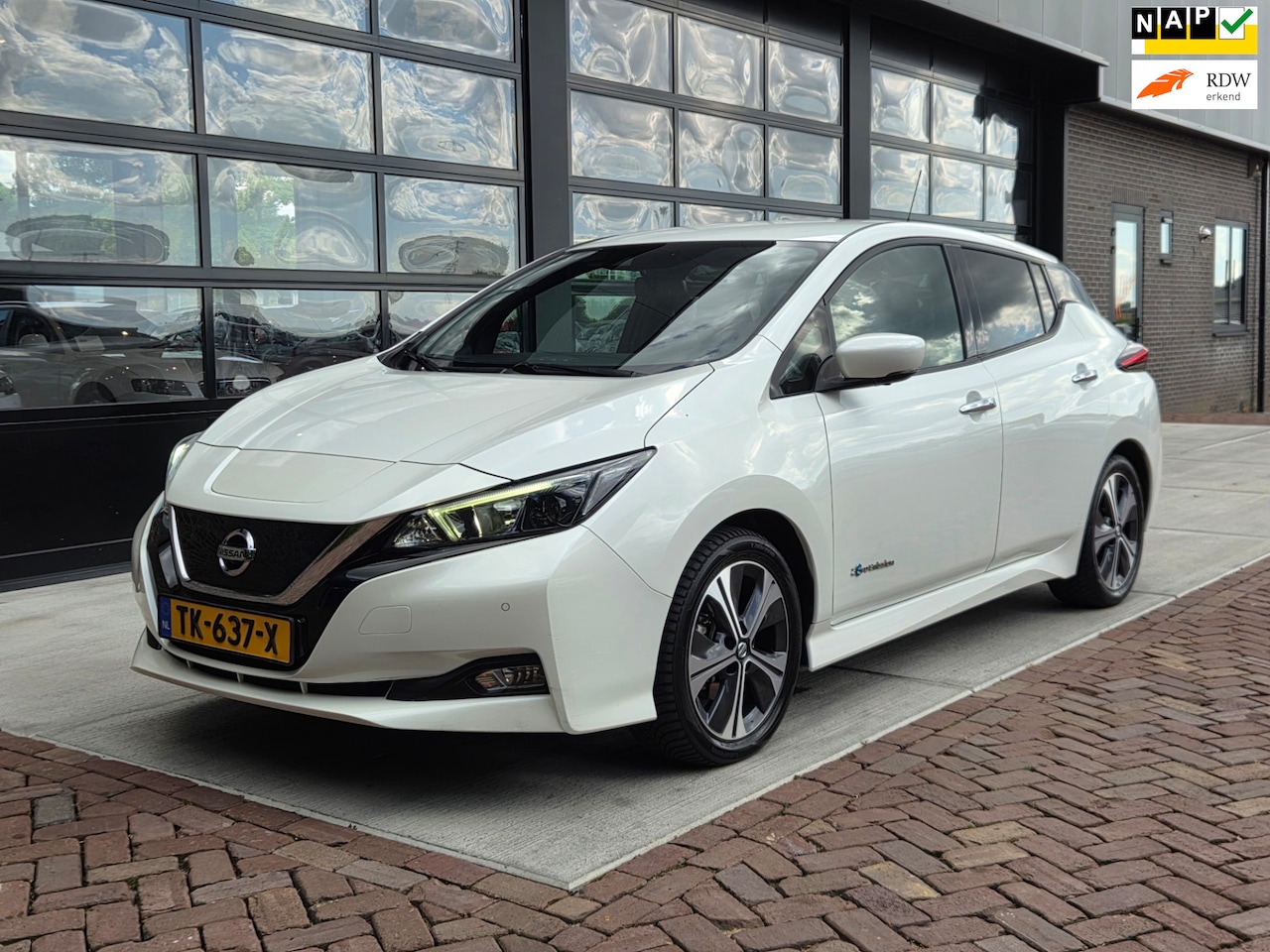 Nissan LEAF - N-Connecta 40 kWh | Camera | Clima | Cruise | Keyless | - AutoWereld.nl
