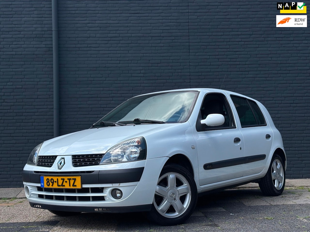 Renault Clio - 1.2-16V Dynamique 1.2-16V Dynamique | 5-Deurs - AutoWereld.nl