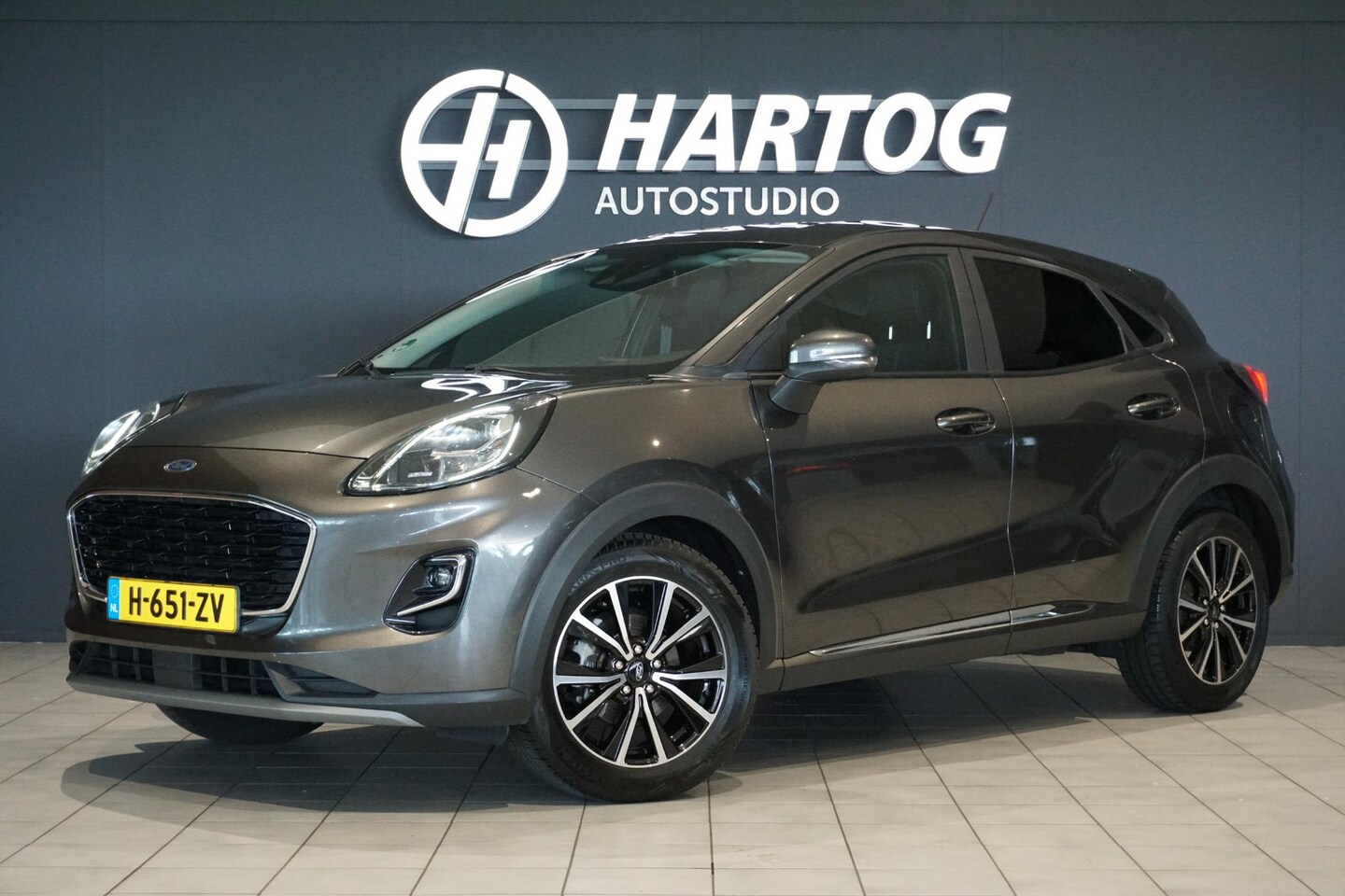 Ford Puma - 1.0 EcoBoost Hybrid Titanium *dealer onderhouden* + WINTERPACK / STOELMASSAGE / TREKHAAK - AutoWereld.nl