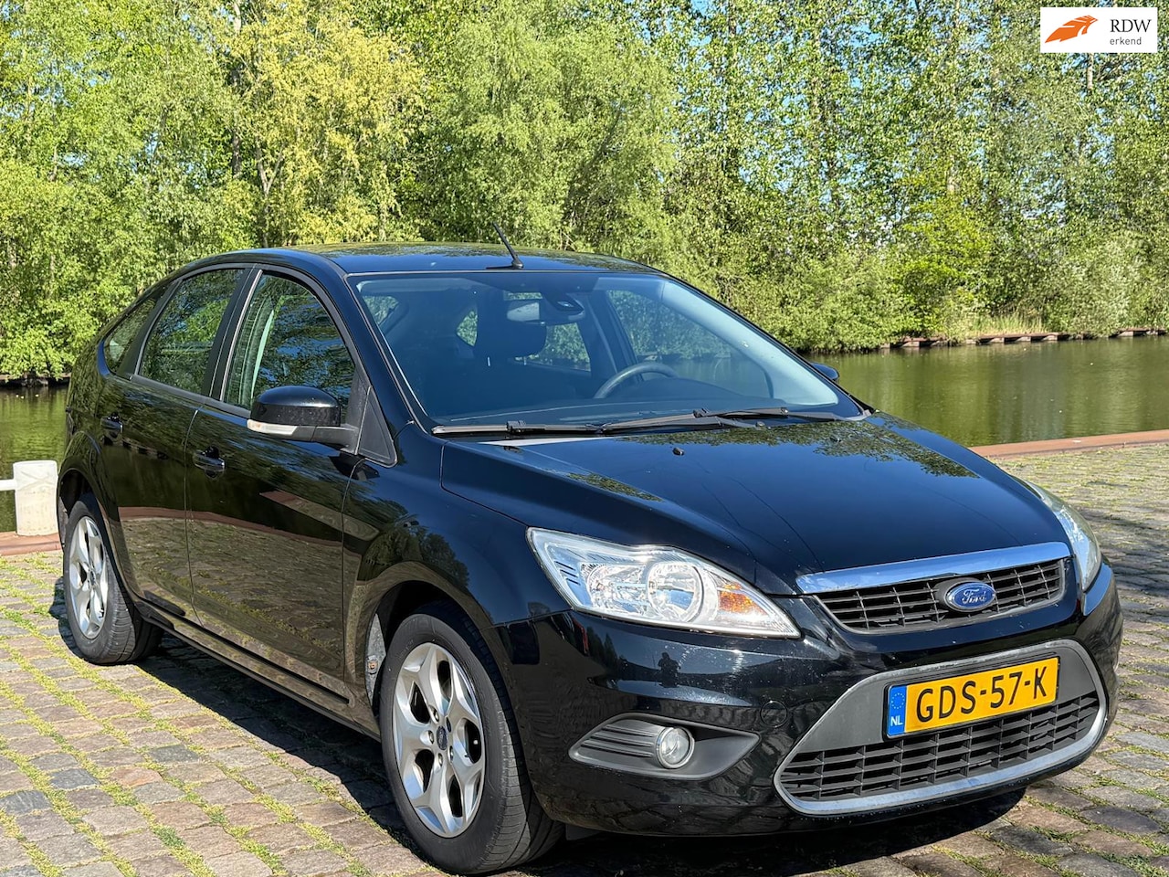Ford Focus - 1.6 Trend carplay airco elektrische ramen cv op afs - AutoWereld.nl