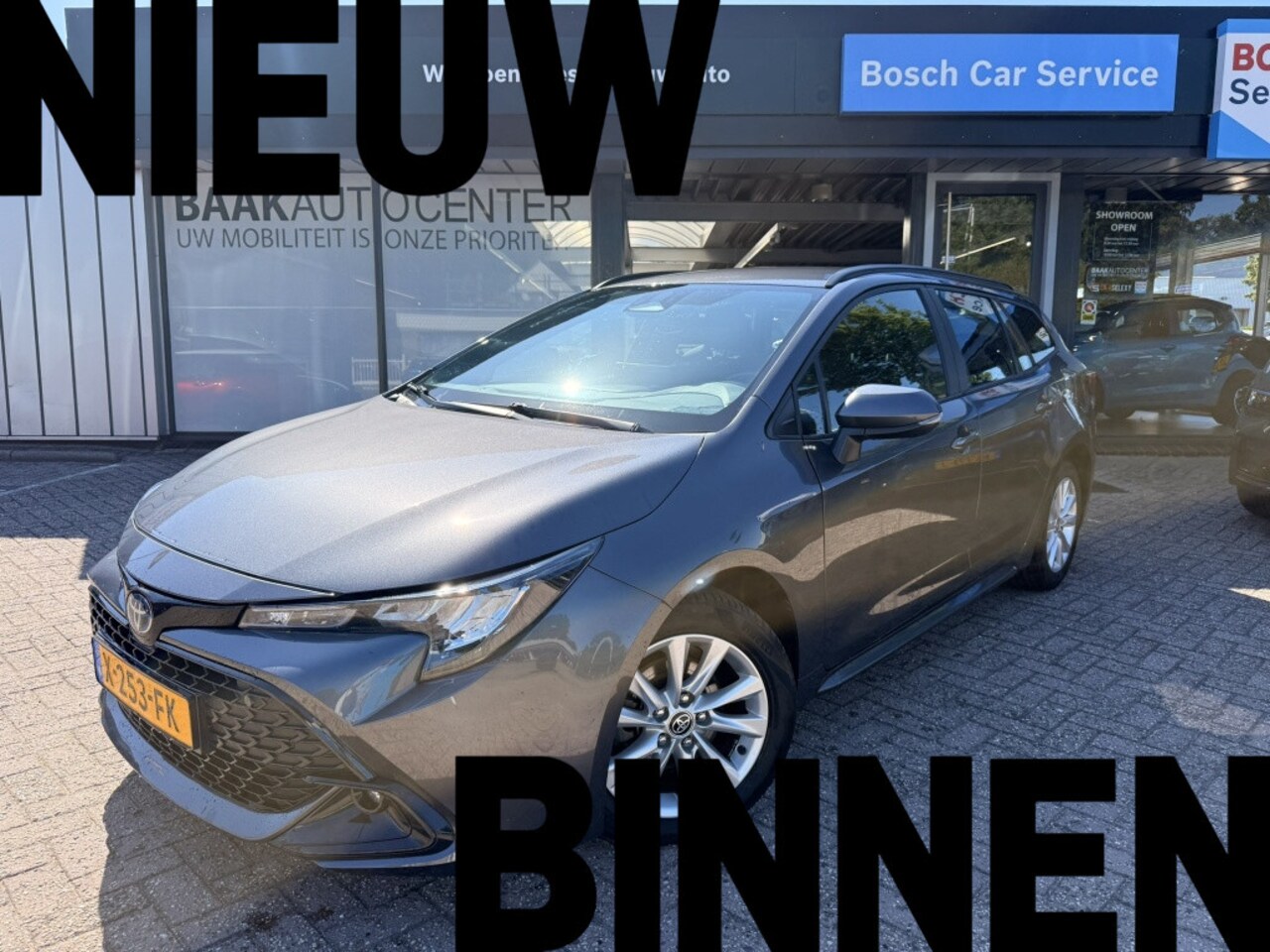 Toyota Corolla Touring Sports - Hybrid 140 Active - AutoWereld.nl