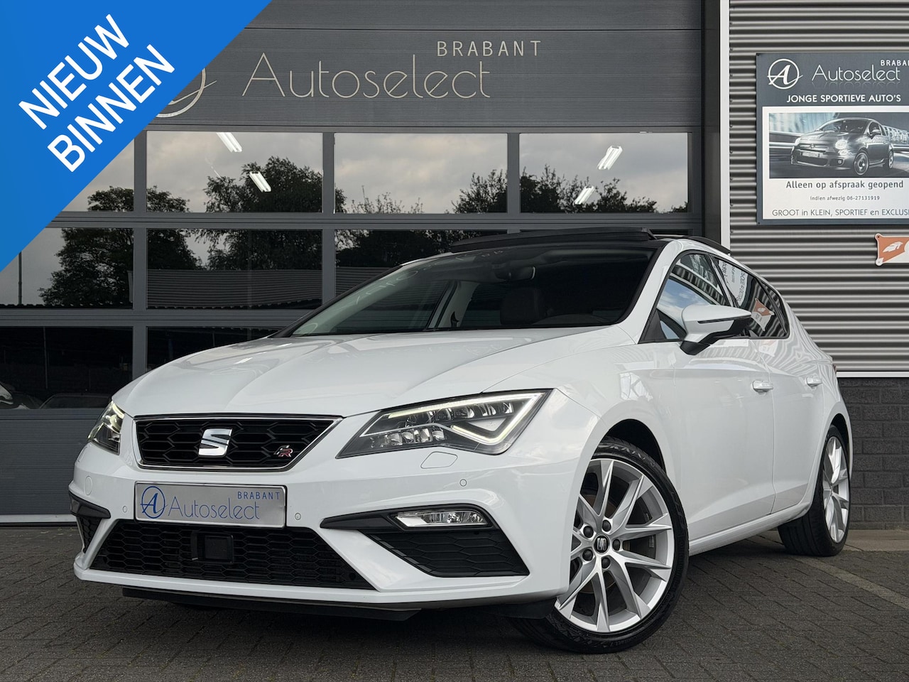 SEAT Leon - 1.4 EcoTSI FR Pano | Camera | LED - AutoWereld.nl
