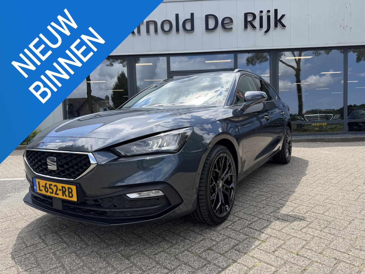 SEAT Leon Sportstourer - 1.5 TSI Style Business Intense 1.5 TSI Style Business Intense - AutoWereld.nl