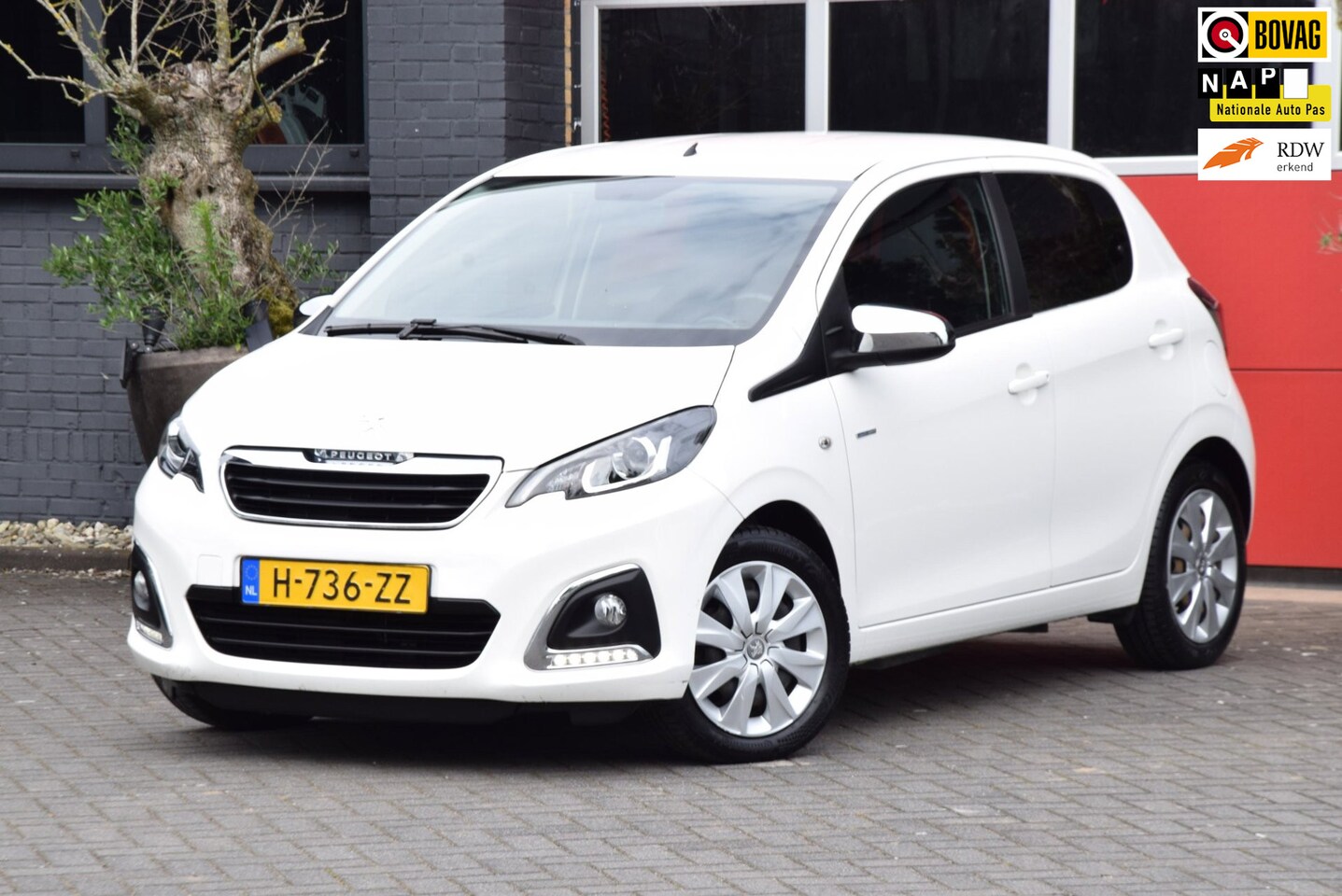 Peugeot 108 - 1.0 e-VTi Access 2020 Airco 5 Deurs getinte ramen - AutoWereld.nl