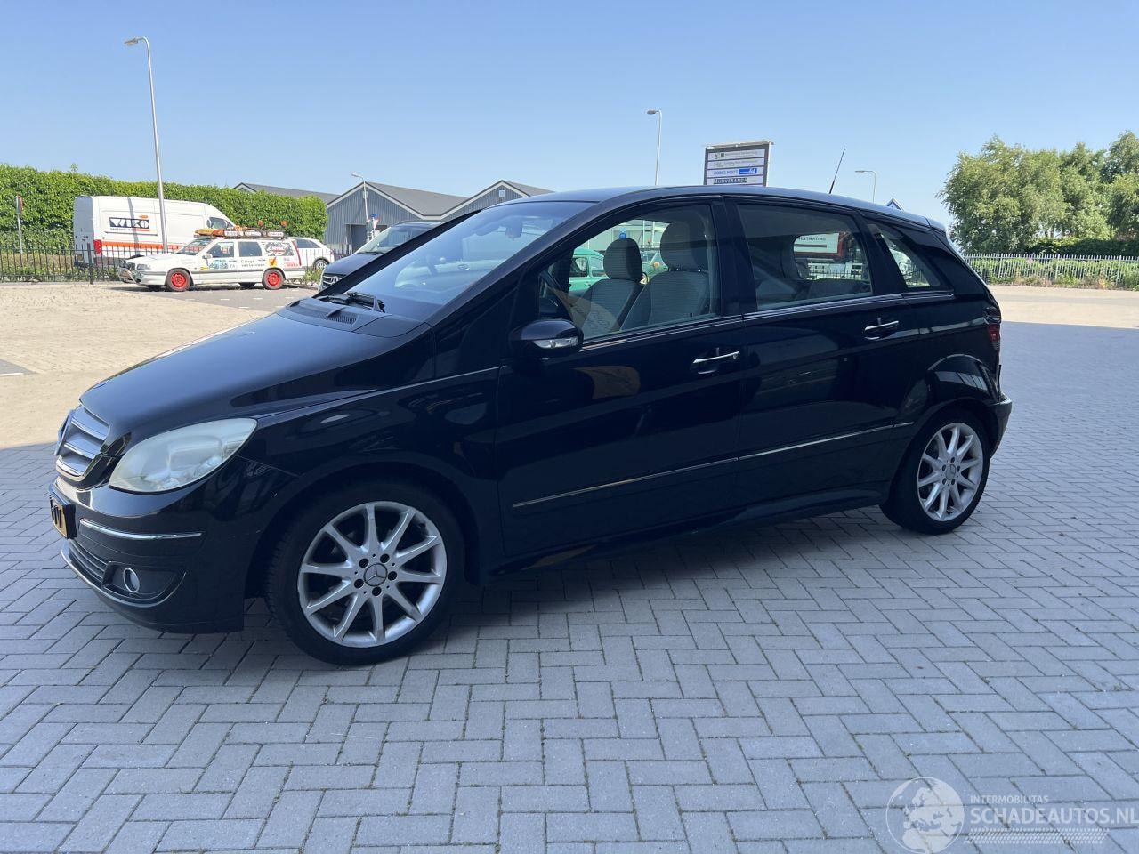 Mercedes-Benz B-klasse - 150 Automaat !! apk tot maart 2027 - AutoWereld.nl