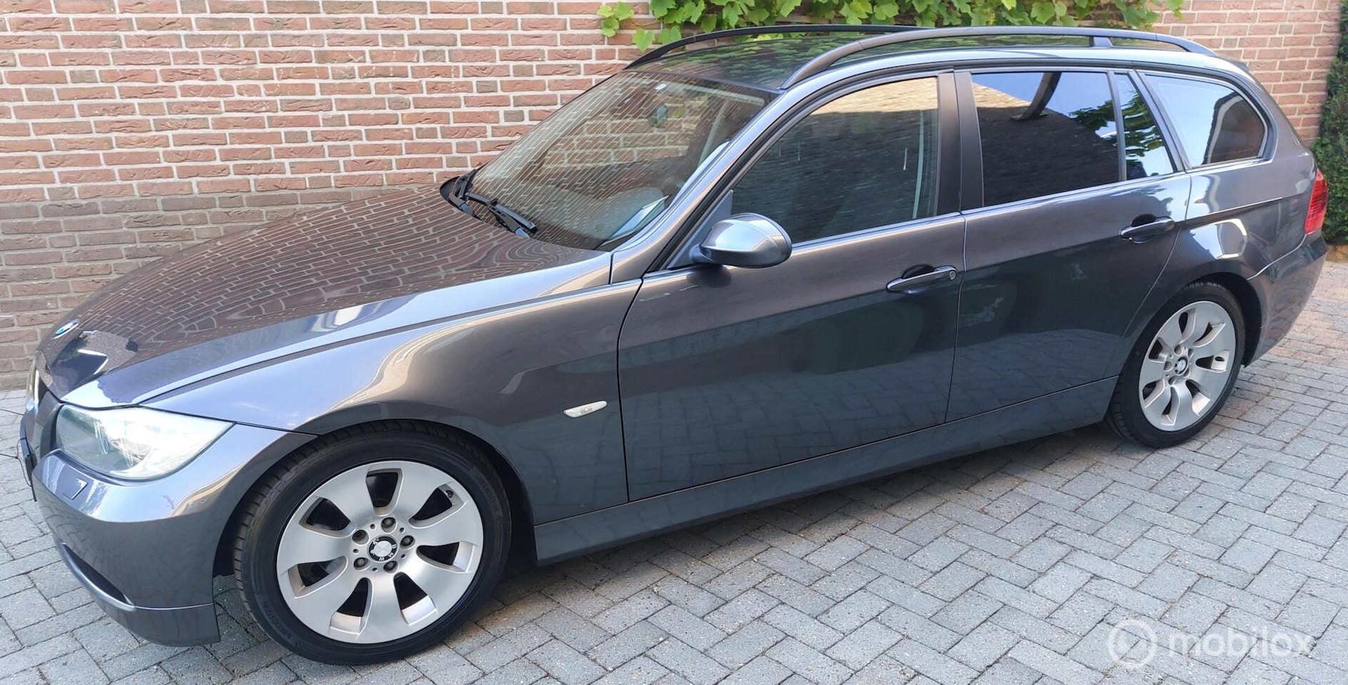 BMW 3-serie Touring - 318i High Executive APK 9-7-2027/Trek. - AutoWereld.nl