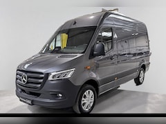 Mercedes-Benz Sprinter - 317 Diesel L2/H2 Automaat RWD | LED | Parkpilot | Stoelverwarming | Airco | Zijwindassiste