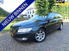 Volvo V70 - 1.6 T4 Nordic+ Automaat 180 PK Leer Stoelverwarming Navigatie Ecc Cruisecontrol Pdc Lm Vel