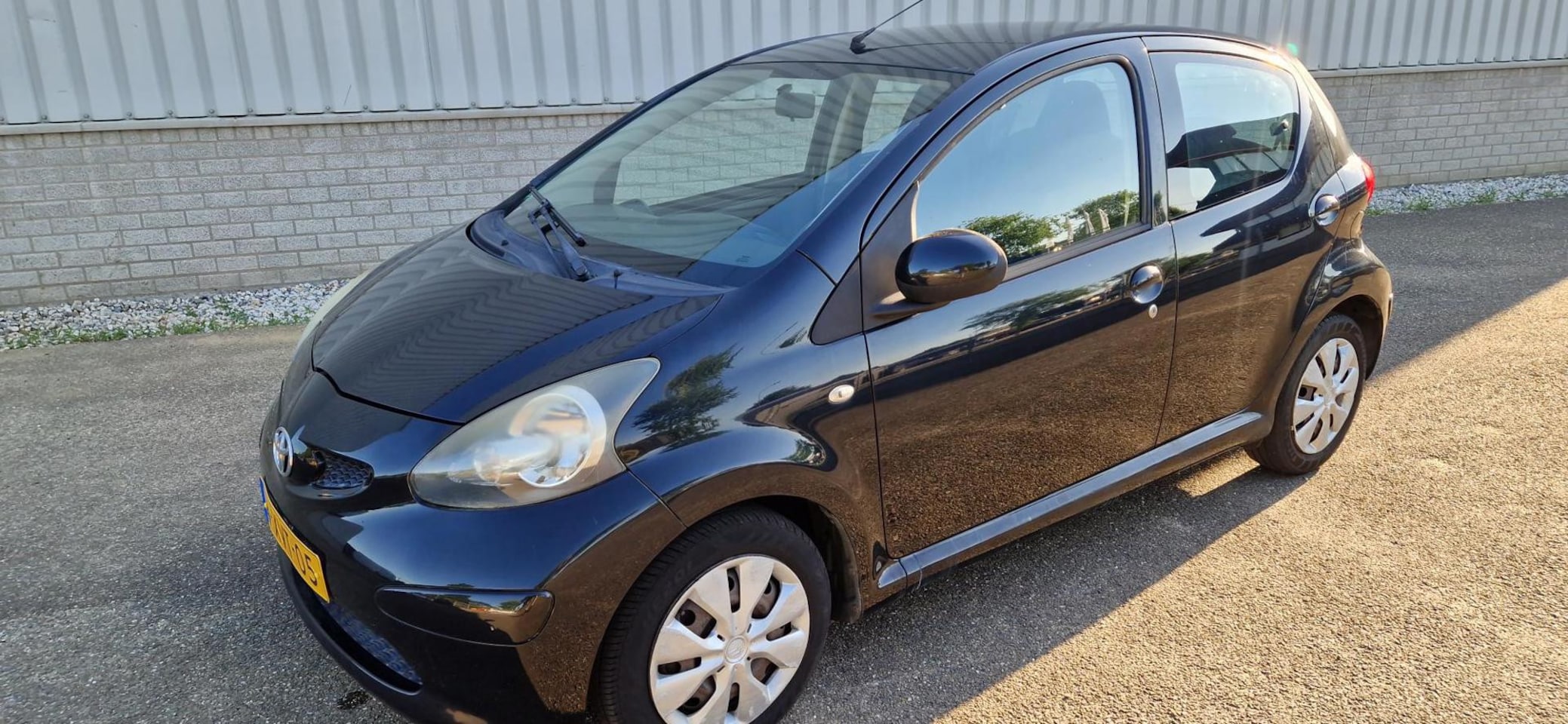 Toyota Aygo - 1.0-12V 5 Deurs Airco !!!! - AutoWereld.nl