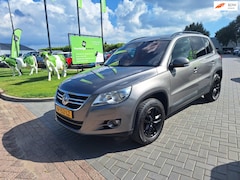 Volkswagen Tiguan - 1.4 TSI Easyline / Nette auto / Nieuwe APK bij aflevering
