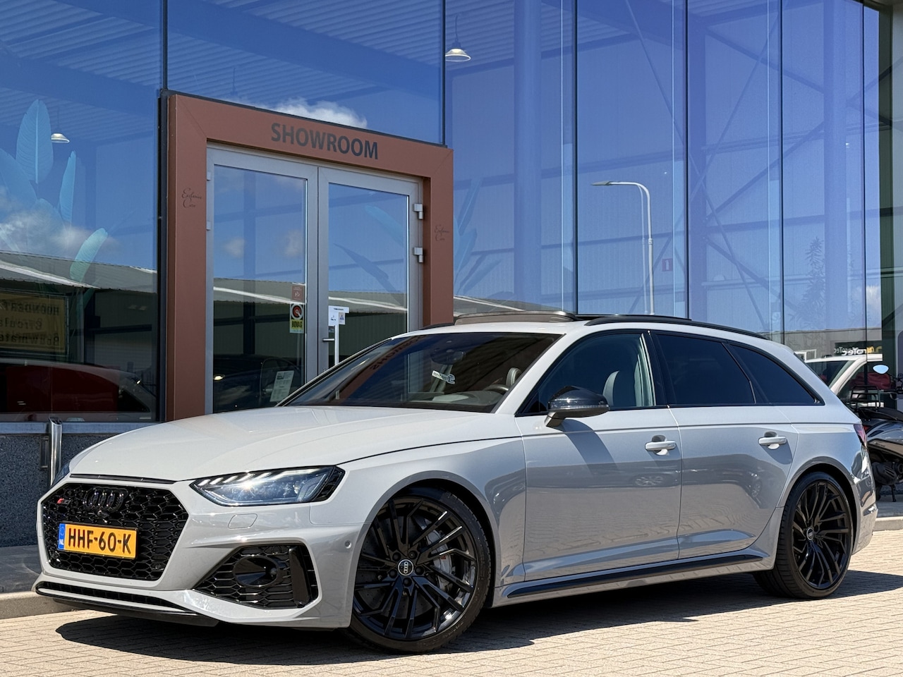 Audi A4 Avant - 2.9 TFSI RS 4 quattro | B&O | 360 | Keramiek | Stoel/Stuur verwarming | Pano | HUD - AutoWereld.nl