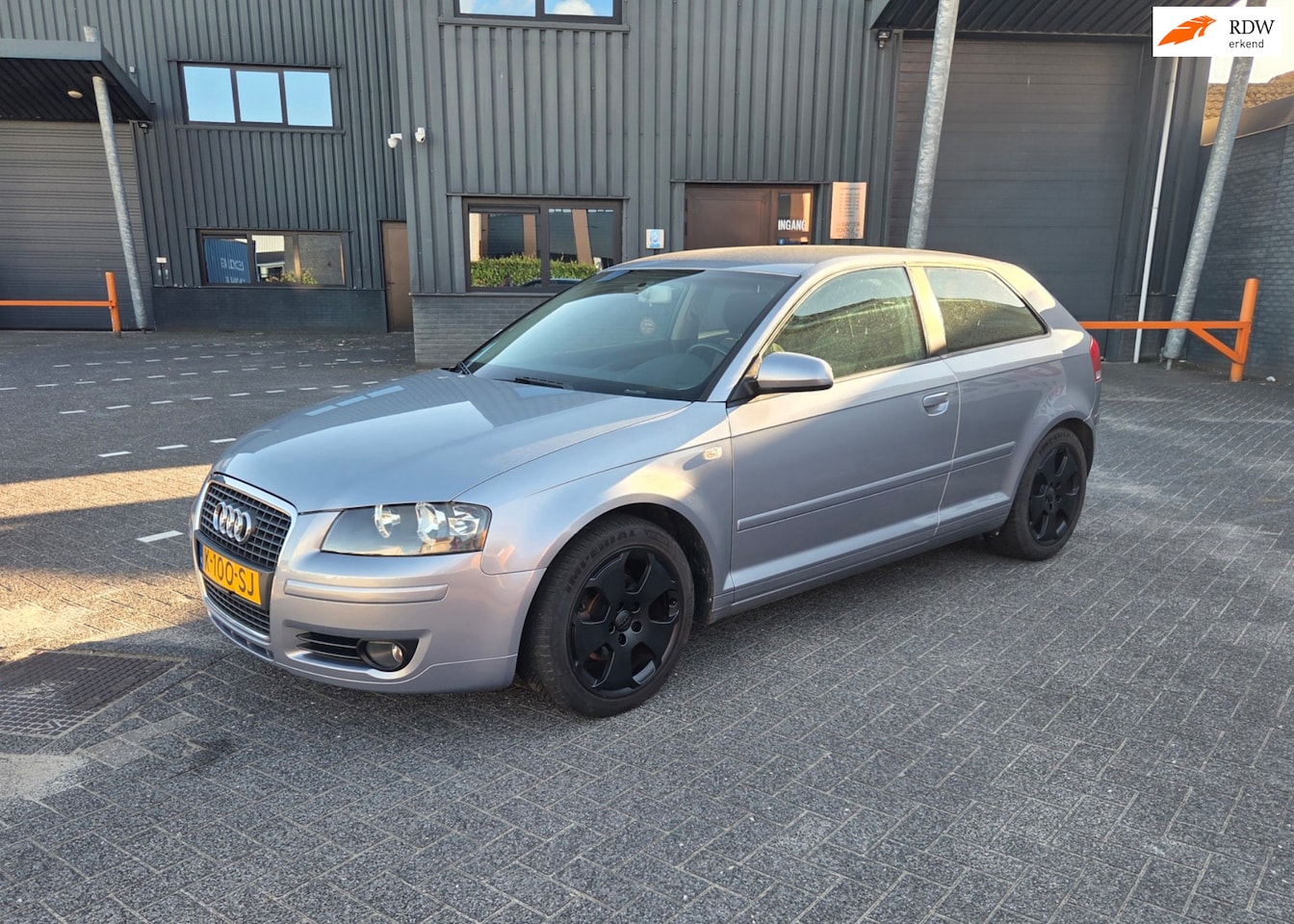 Audi A3 Sportback - 1.6 FSI Attraction Airco! - AutoWereld.nl