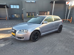 Audi A3 Sportback - 1.6 FSI Attraction Airco