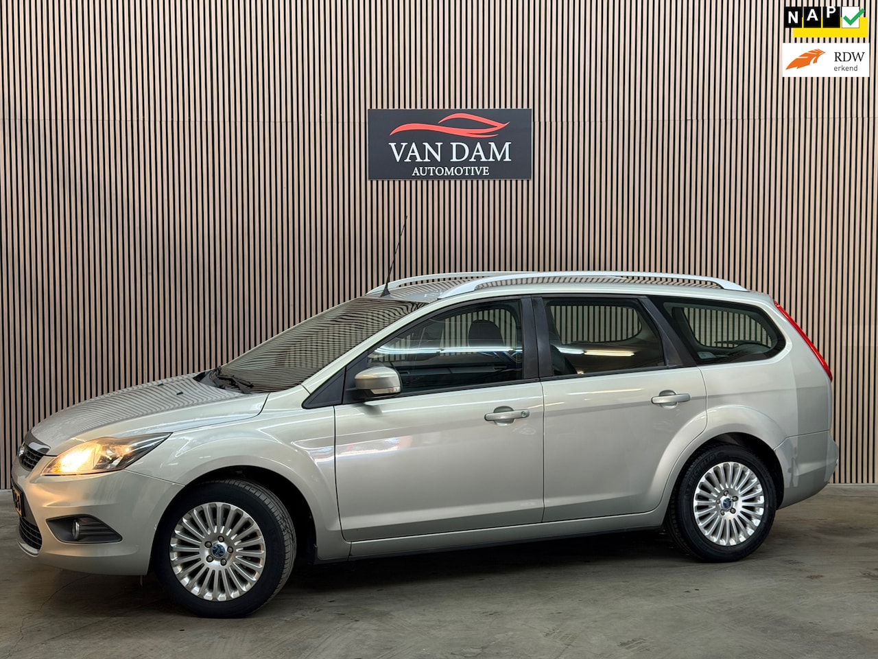 Ford Focus Wagon - 1.8 Titanium Flexi Fuel 2009 NAP CRUISE NAVI - AutoWereld.nl