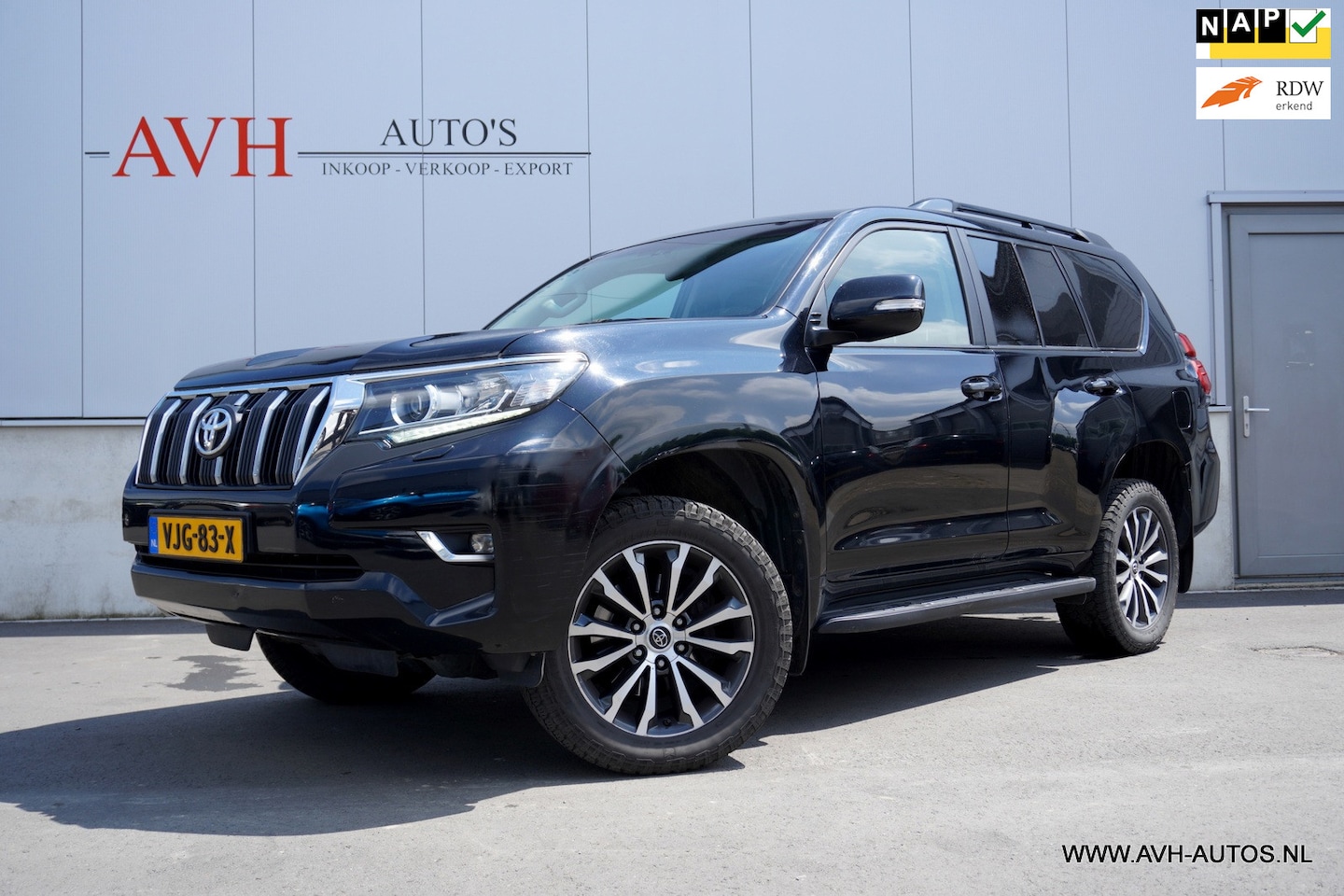 Toyota Land Cruiser Challenger - 2.8 D-4D-F Window Van - AutoWereld.nl