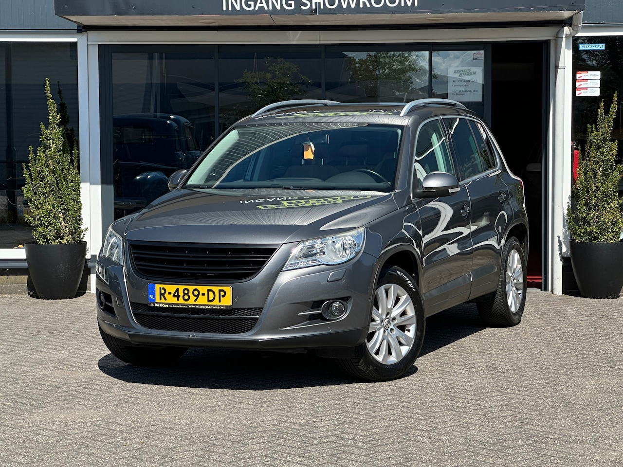 Volkswagen Tiguan - 1.4 TSI Comfort&Design / Pano / Uitetekende staat - AutoWereld.nl