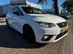 SEAT Ibiza - 1.6 TDI FR 5deurs Airco/ECC, Cruisecontrol, Navigatie