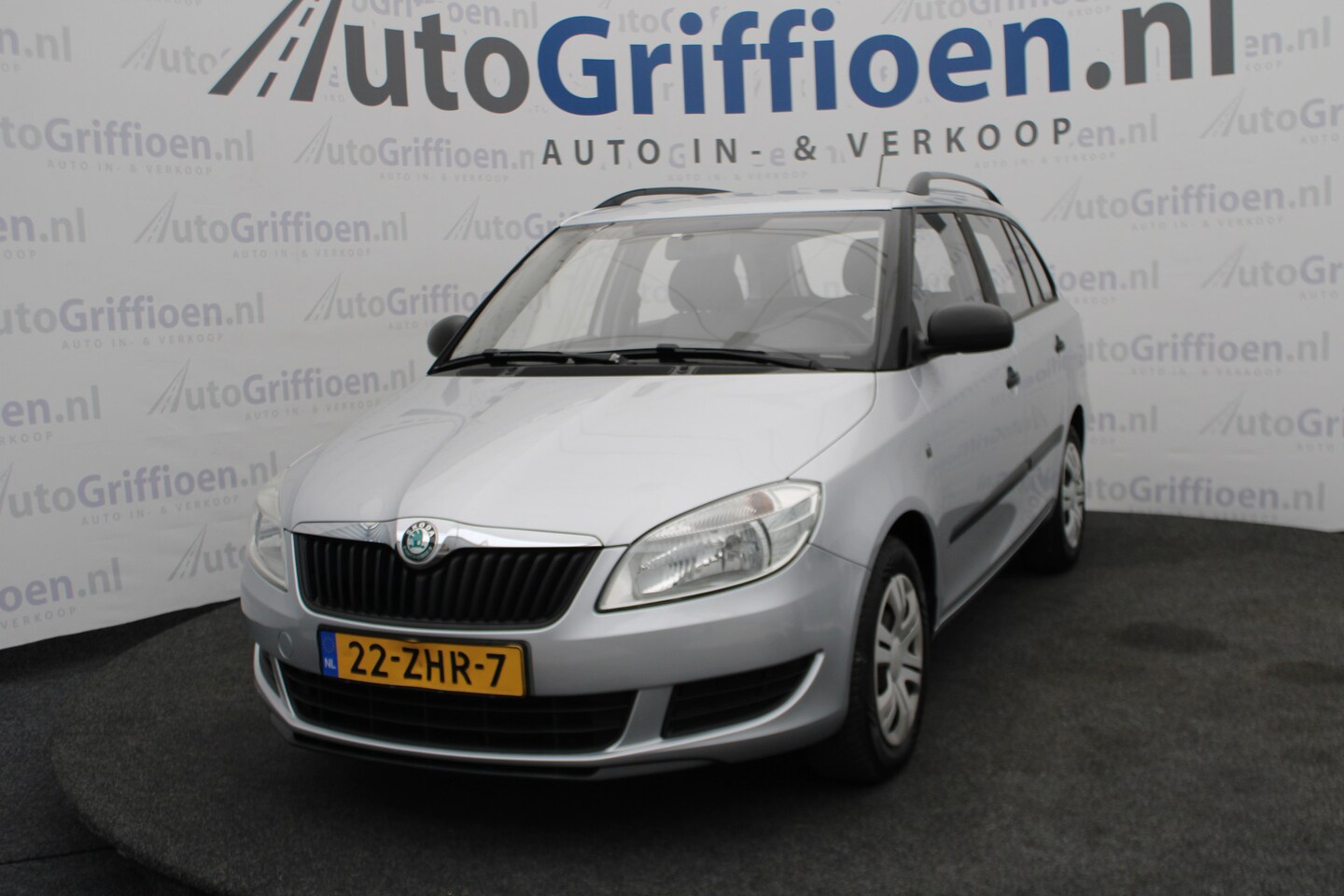 Skoda Fabia Combi - 1.2 TSI Arctic nette stationcar met trekhaak - AutoWereld.nl
